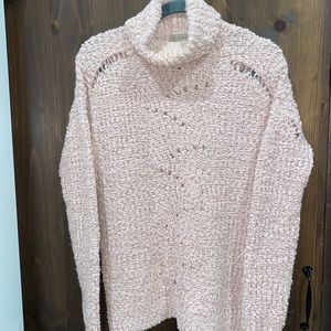 Wonderly Fuzzy Turtleneck sweater